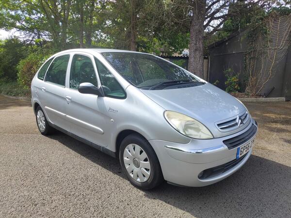 Citroen Xsara Picasso 1.6i 16V Exclusive 5dr