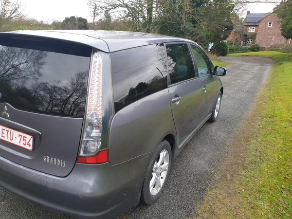 Mitsubishi Grandis 2.0 DI-D Elegance MPV 5dr Diesel Manual (176 g/km, 134 bhp)