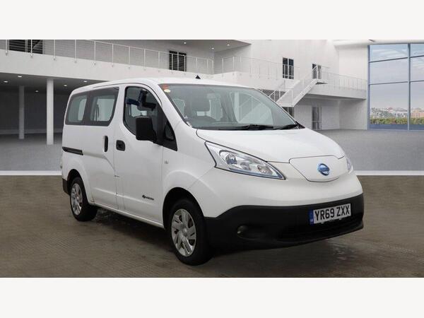 Nissan e-NV200 40kWh Visia Combi Van Double Cab 5dr Electric Auto (5 Seat) (109 ps)