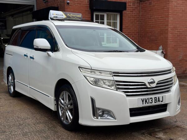 Nissan Elgrand 3.5 5dr