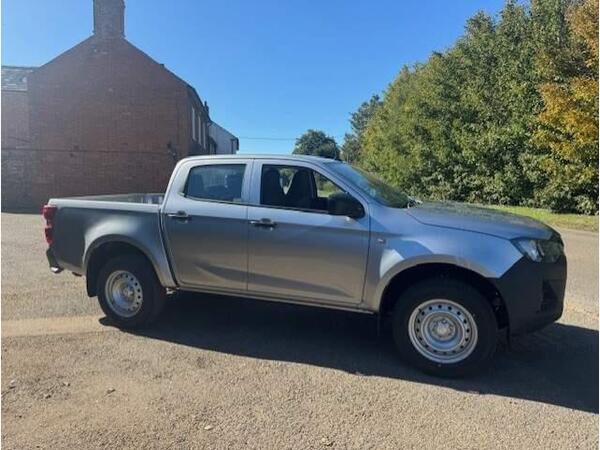 Isuzu D-Max 1.9 TD Utility Diff Lock Pickup Double Cab 4dr Diesel Manual 4WD Euro 6 (s/s) (164 ps)