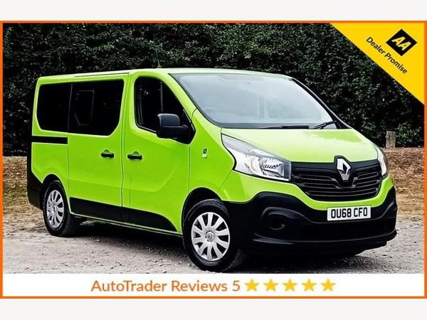 Renault Trafic 1.6 dCi 27 Business SWB Euro 6 5dr (9 Seat)