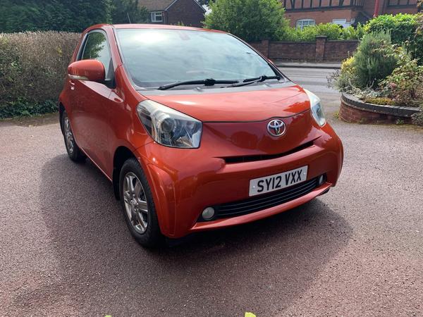 Toyota iQ 1.0 VVT-i 2 Euro 5 3dr