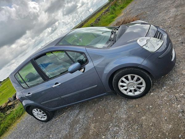 Renault Modus 1.5 dCi Dynamique S 5dr