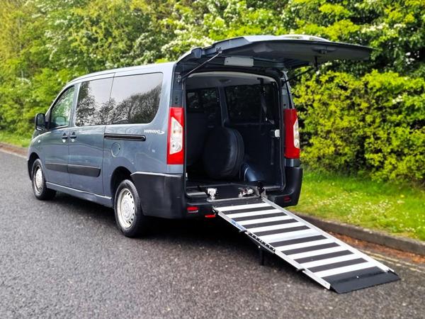 Peugeot Expert Tepee L2 LWB 6 Seat Wheelchair Accessible Disabled Access Ramp Car