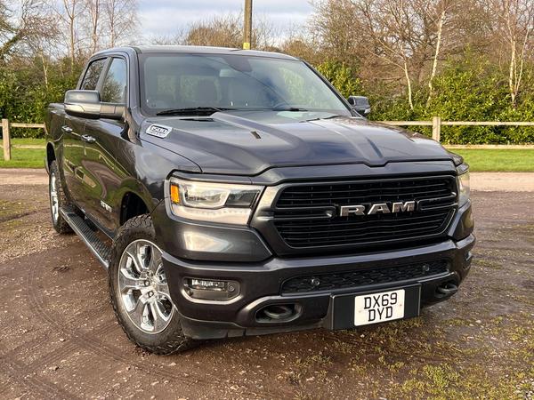 Dodge RAM BIGHORN 5.7 V8 4dr