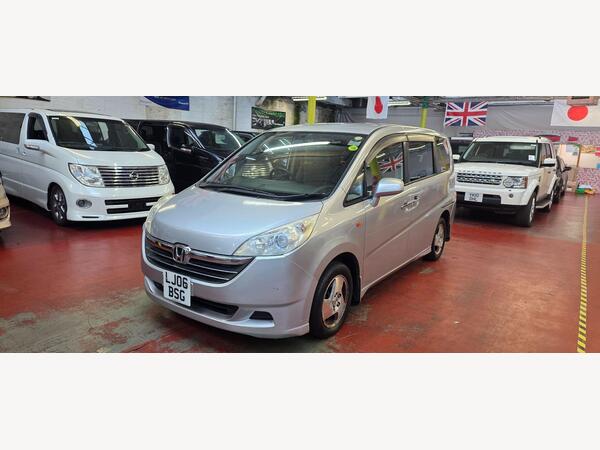 Honda Stepwagon AUTO +8 SEATER 2.0 5dr