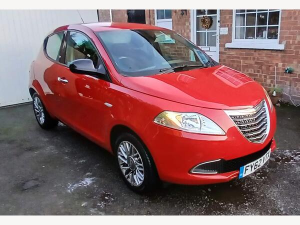 Chrysler Ypsilon 1.2 SE Euro 5 (s/s) 5dr