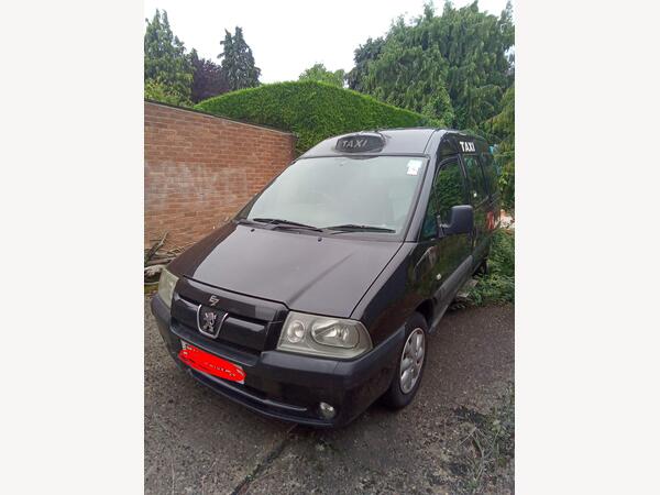 Peugeot Expert 2.0 HDi 110 Window Van 5dr Diesel Manual (110 bhp)