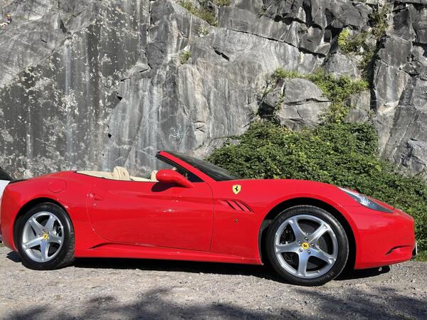 Ferrari California 4.3 F1 DCT Euro 5 2dr