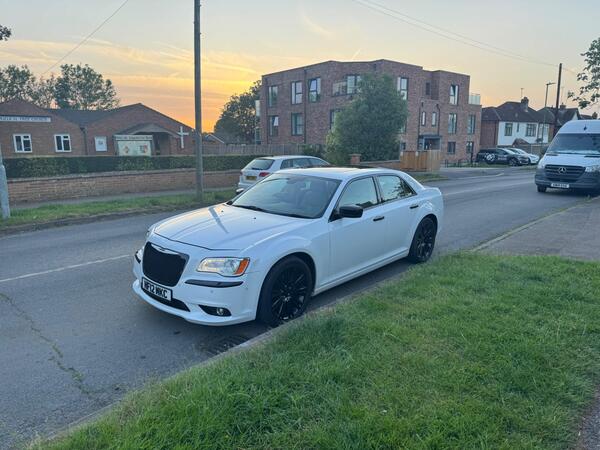 Chrysler 300C 3.0 CRD V6 Executive Auto Euro 5 4dr