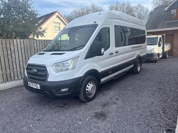 Ford Transit 2.0 460 EcoBlue Trend Minibus Double Cab 5dr Diesel Manual RWD L4 H3 Euro 6 (s/s) (17 Seat, DRW) (130 ps)