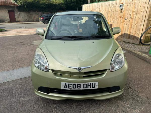 Perodua Myvi 1.3 EZi 5dr