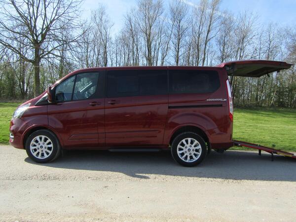 Ford Tourneo Custom 2.0 Tdci WHEELCHAIR ACCESSIBLE VEHICLE