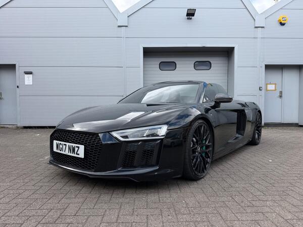 Audi R8 5.2 FSI V10 Spyder S Tronic quattro Euro 6 (s/s) 2dr