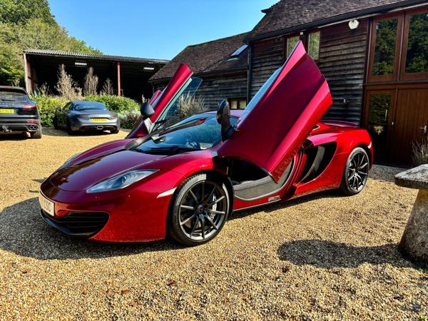 McLaren 12C 3.8T V8 SSG Euro 5 2dr