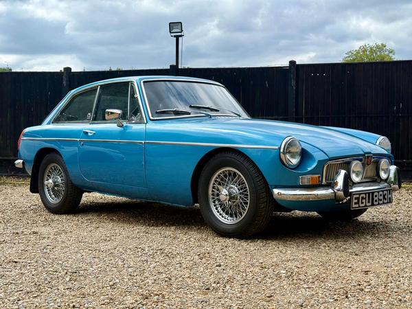 MG MGB GT GT 2dr