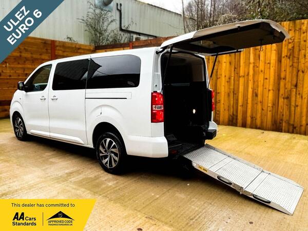 Citroen SpaceTourer LWB 4 Seat Twin Wheelchair Accessible Disabled Access Vehicle WAV 1.5