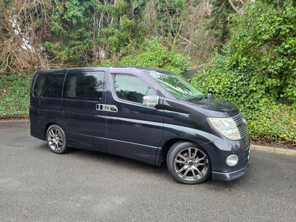 Nissan Elgrand 3.5 V6 AUTOMATIC PETROL MPV 8 SEATS 5dr
