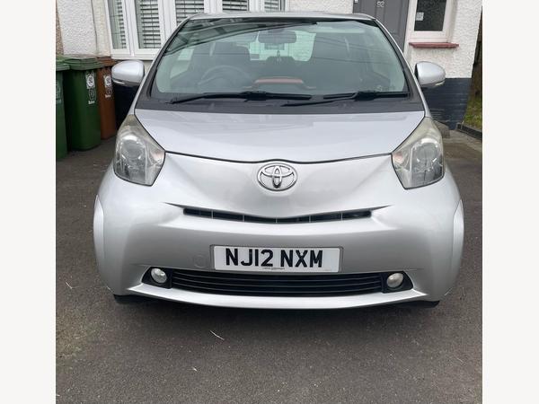 Toyota iQ 1.0 VVT-i 2 Euro 5 3dr