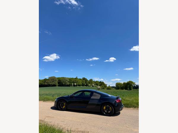 Audi R8 4.2 FSI V8 Coupe 2dr Petrol R Tronic quattro Euro 4 (420 ps)