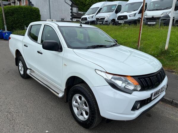 Mitsubishi L200 2.4 DI-D DC 4Life 4WD Euro 6 (s/s) 4dr