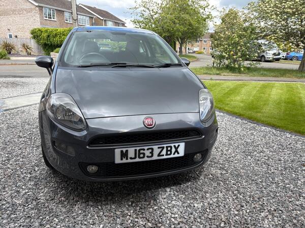 Fiat Punto 1.2 Easy Manual Euro 5 3dr