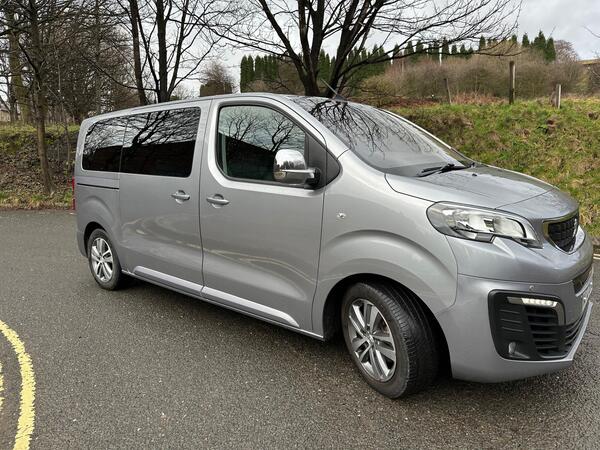 Peugeot e-Traveller 50kWh Allure Long MPV 5dr Electric Auto LWB (8 Seat, 11kW Charger) (136 ps)