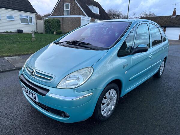 Citroen Xsara Picasso 2.0i 16V Exclusive 5dr