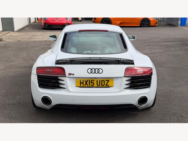 Audi R8 4.2 FSI V8 S Tronic quattro Euro 5 2dr