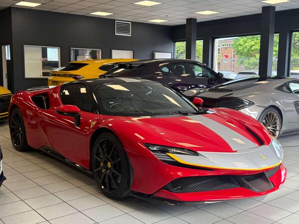 Ferrari SF90 Stradale 4.0T V8 7.9kWh F1 DCT 4WD Euro 6 (s/s) 2dr