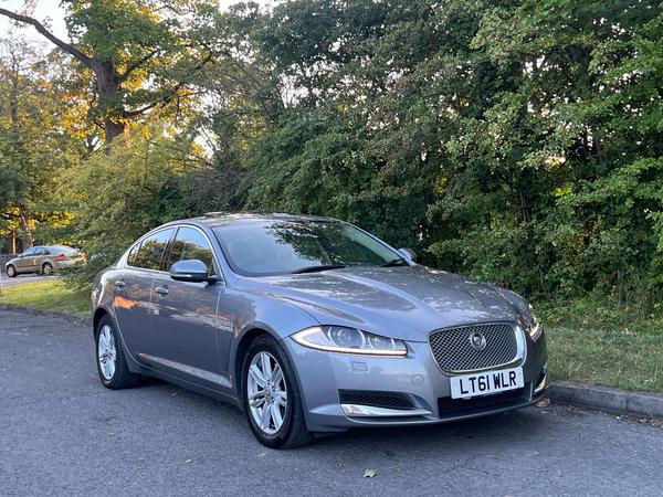 Jaguar XF 2.2d Luxury Auto Euro 5 (s/s) 4dr
