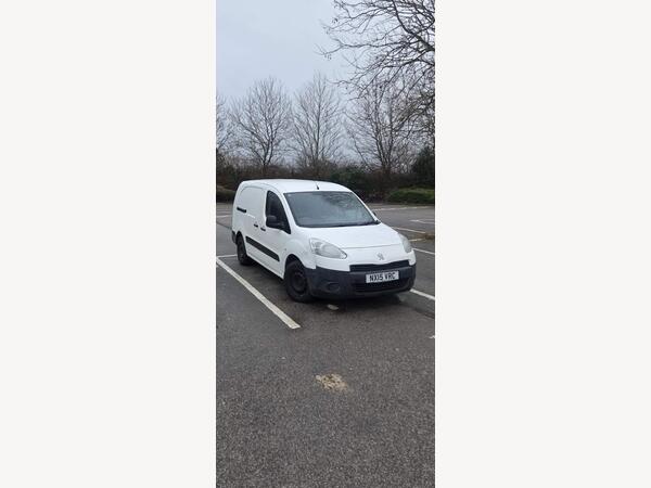 Peugeot Partner 1.6 HDi S Crew Van 4dr Diesel Manual L2 H1 (147 g/km, 90 bhp)