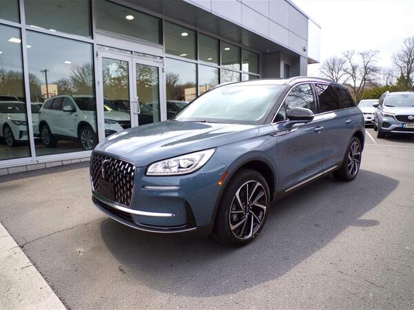 Lincoln Nautilus Lincoln Corsair Reserve 2.0L Ecoboost 4x4 Auto