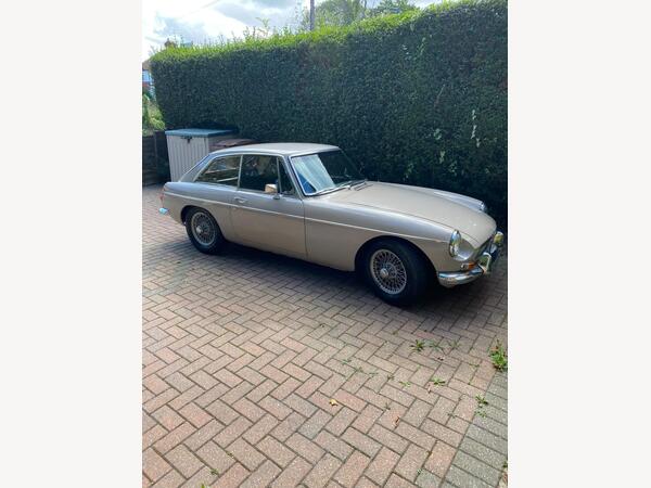 MG MGB GT 1.8 2dr