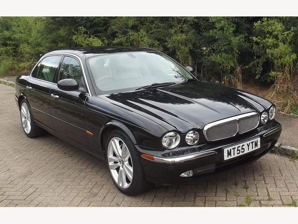 Jaguar XJ 4.2 Super LWB Saloon 4dr