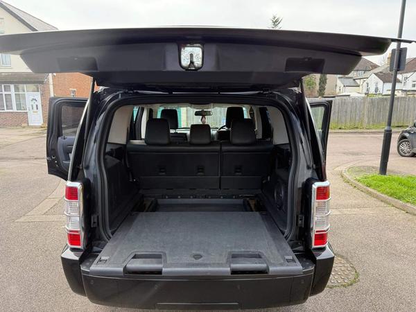 Dodge Nitro 2.8 CRD SXT 5dr