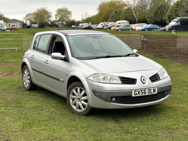 Renault Megane 1.5 dCi Dynamique 5dr