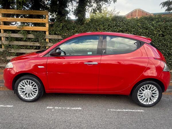 Chrysler Ypsilon 1.2 SE Euro 5 (s/s) 5dr