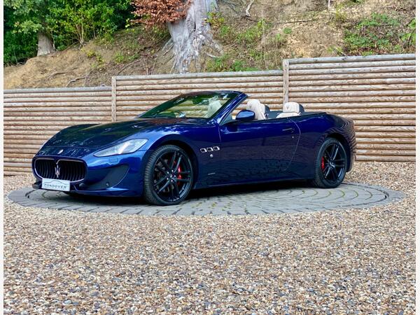 Maserati GranCabrio 4.7 V8 Sport MC Shift Euro 5 2dr