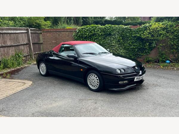 Alfa Romeo 1750 916 GTV spider 2.0 T-spark