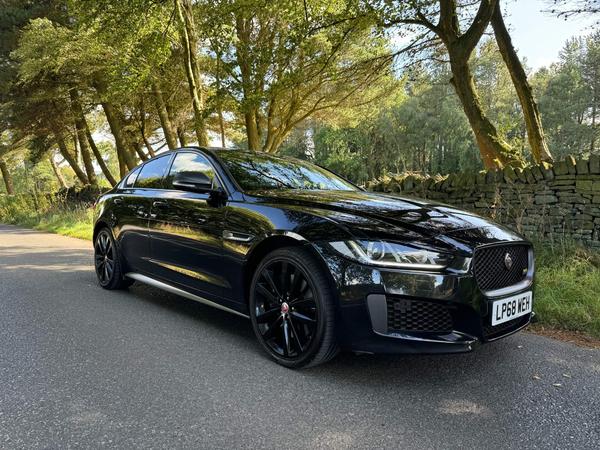 Jaguar XE 2.0i 300 Sport Auto AWD Euro 6 (s/s) 4dr