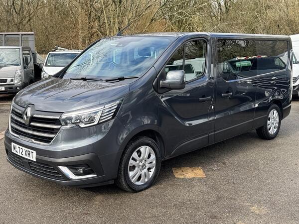 Renault Trafic 2.0 dCi Blue LL30 Sport Crew Van Double Cab 6dr Diesel Manual L2 H1 Euro 6 (s/s) (150 ps)