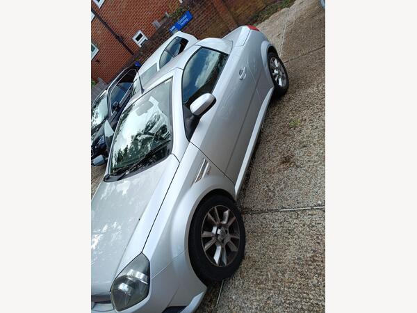 Vauxhall Tigra 1.4i 16v Sport Cabriolet 2dr