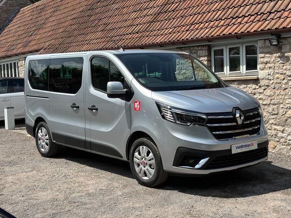 Renault Trafic 2.0 dCi 28 Sport SWB Euro 6 (s/s) 5dr (9 Seat)