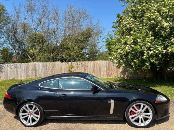 Jaguar XKR 4.2 V8 Auto Euro 4 2dr
