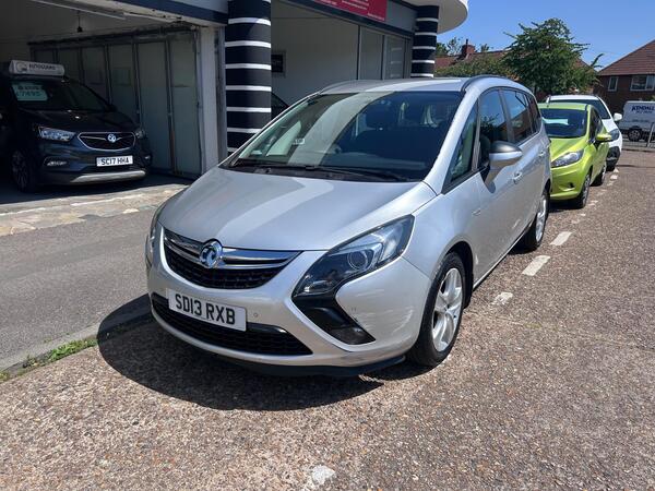 Vauxhall Zafira Tourer 1.8 16V Exclusiv Euro 5 5dr