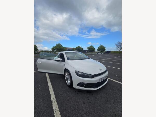 Volkswagen Scirocco 2.0 TDI BlueMotion Tech GT Euro 5 (s/s) 3dr