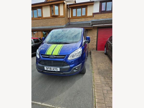 Ford Tourneo Custom 2.0 310 EcoBlue Titanium Minibus Double Cab 5dr Diesel Manual L1 Euro 6 (s/s) (130 ps)