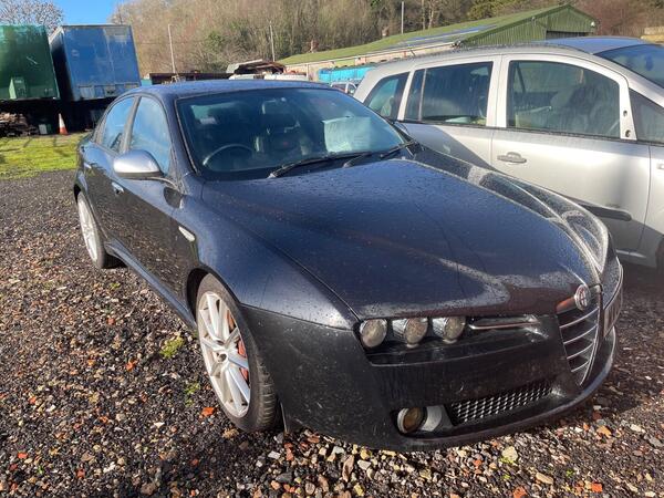Alfa Romeo 159 1.9 JTDM 16V TI 4dr